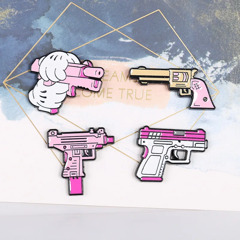 Булавки креативная мультяшная брошь-пистолет розового цвета, симпатичная японская металлическая маленькая значок-пистолет розового цвета Изображение 3 
