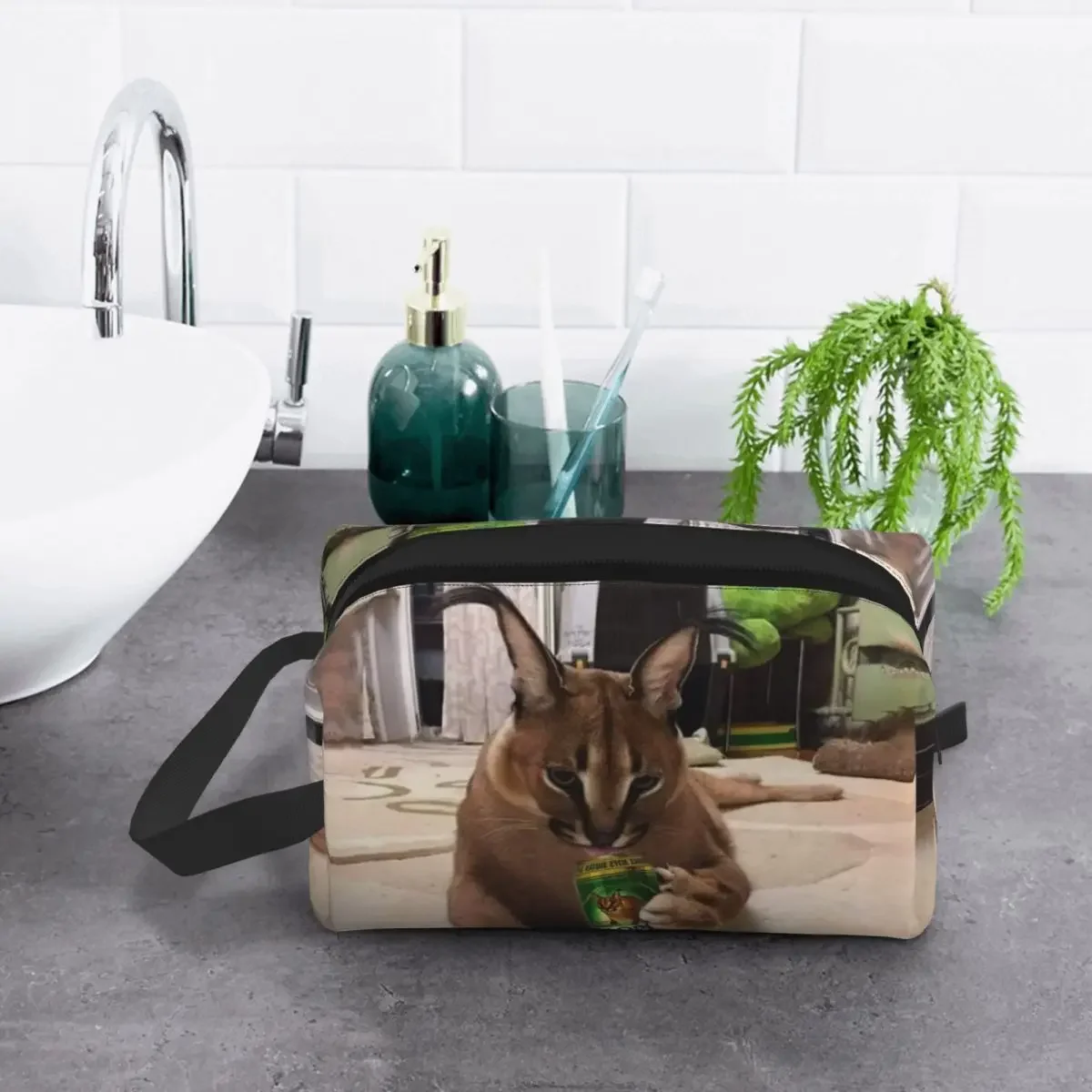 Косметичка Big Floppa Meme для женщин, косметический органайзер для путешествий, сумки для хранения туалетных принадлежностей Kawaii Funny Caracal Cat Изображение 4 
